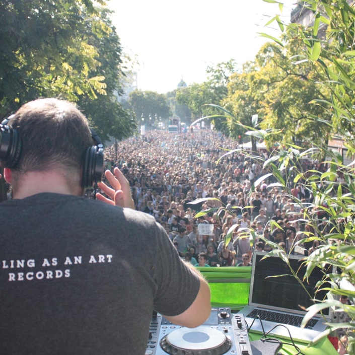 S3A Foule immense Techno Parade