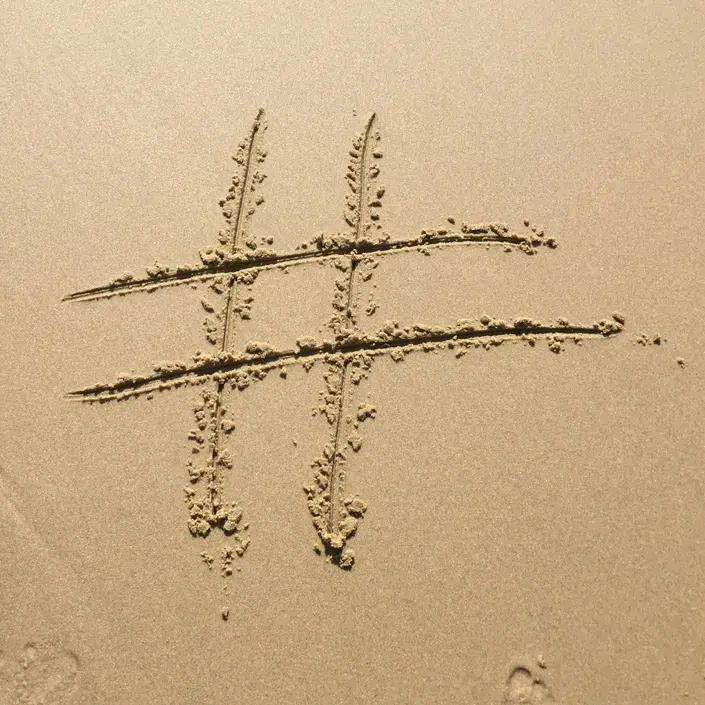 Blog_une_705x705_hashtags_strategie_RSE_entreprise_engagee_2025